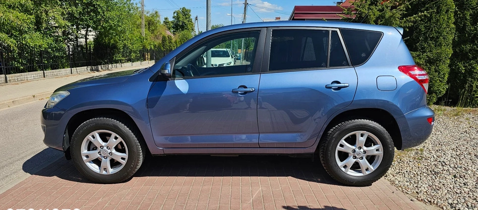 Toyota RAV4 cena 38900 przebieg: 161000, rok produkcji 2009 z Białystok małe 379